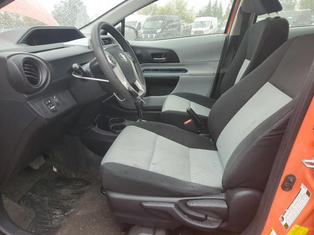 Photo 7 from auction – 2012 TOYOTA PRIUS C with VIN JTDKDTB31C1030760