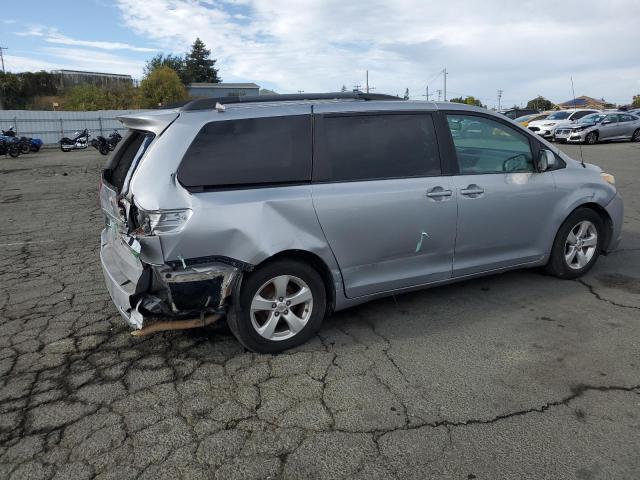 Photo 3 from auction – 2012 TOYOTA SIENNA LE with VIN 5TDKK3DC7CS208225