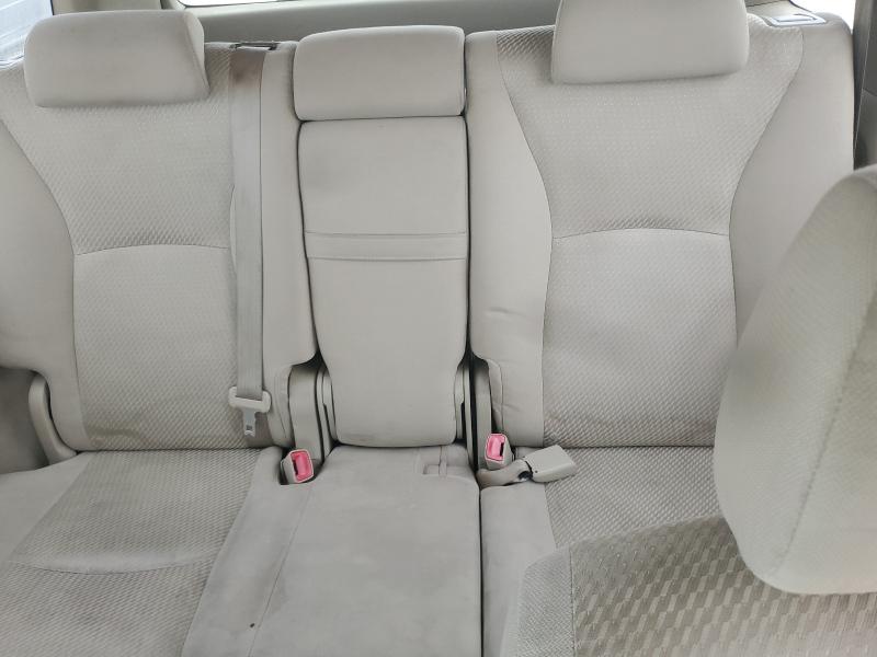 Photo 10 from auction – 2006 TOYOTA HIGHLANDER with VIN JTEGD21A760151735