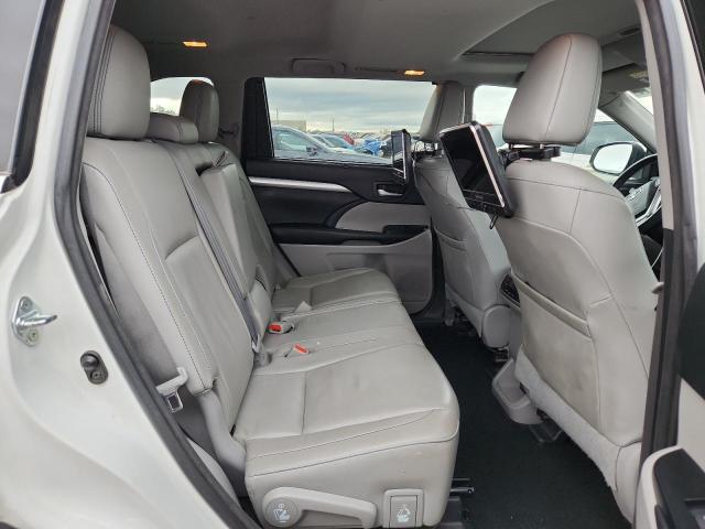 Photo 11 from auction – 2017 TOYOTA HIGHLANDER with VIN 5TDJZRFH6HS517923