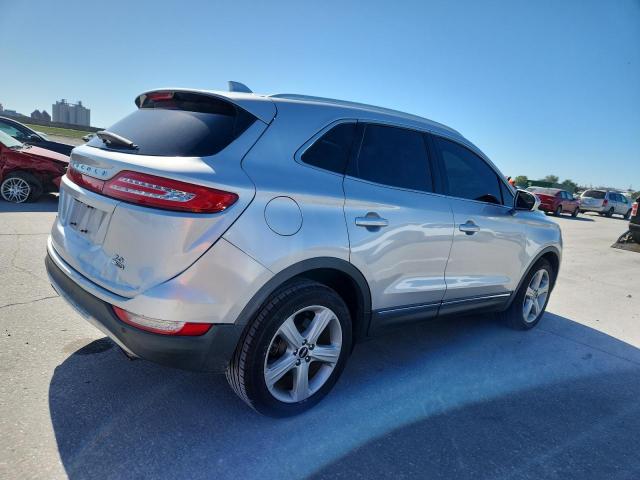 Photo 3 from auction – 2016 LINCOLN MKC with VIN 5LMCJ1C96GUJ04997
