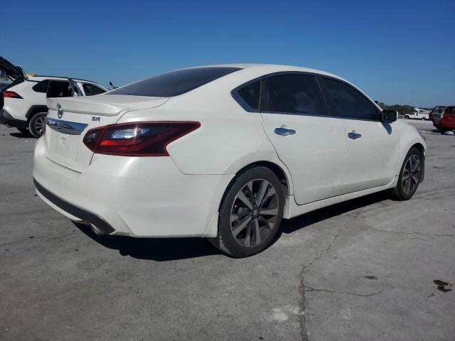 Photo 3 from auction – 2017 NISSAN ALTIMA with VIN 1N4AL3AP6HC489769