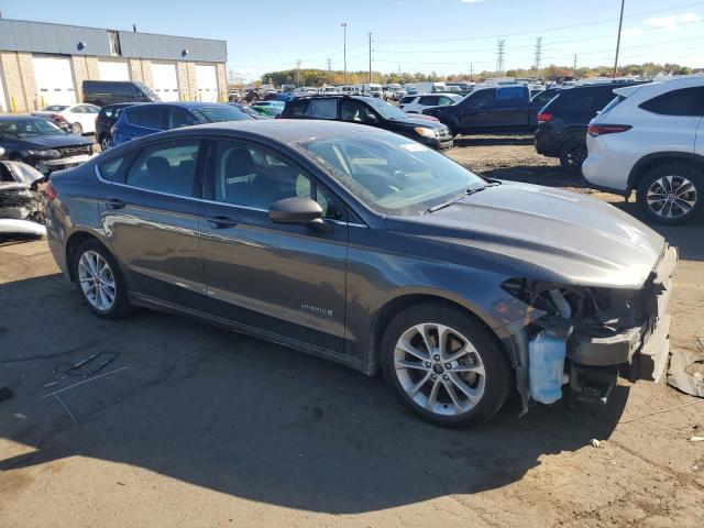 Photo 4 from auction – 2019 FORD FUSION with VIN 3FA6P0LU2KR285846