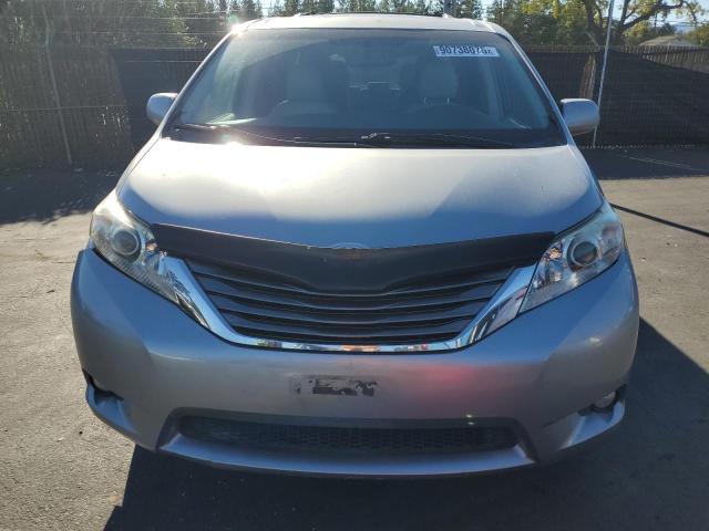 Photo 5 from auction – 2011 TOYOTA SIENNA XLE with VIN 5TDDK3DC4BS018437