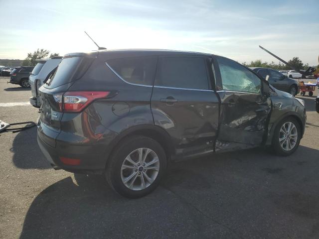 Photo 3 from auction – 2017 FORD ESCAPE SE with VIN 1FMCU0GD8HUC66697