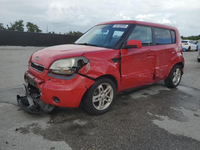KIA SOUL + 2010 with VIN KNDJT2A22A7083365 - Photo from auction