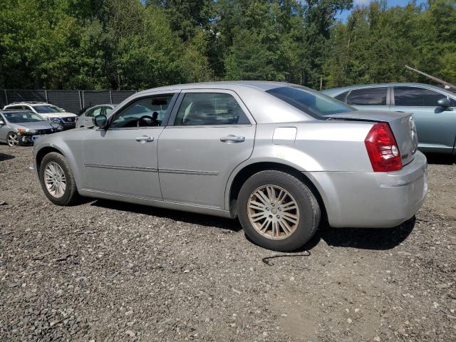 Photo 2 from auction – 2010 CHRYSLER 300 TOURING with VIN 2C3CA5CV0AH152067