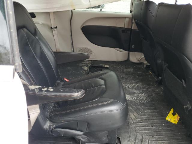 Photo 11 from auction – 2017 CHRYSLER PACIFICA T with VIN 2C4RC1BG1HR675713