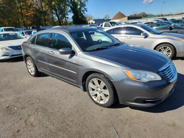 Фото 4 с аукциона – 2013 CHRYSLER 200 TOURIN с VIN 1C3CCBBB1DN714652