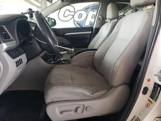 Photo 7 from auction – 2016 TOYOTA HIGHLANDER LE with VIN 5TDBKRFH1GS238743