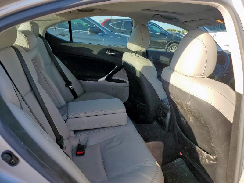 Photo 10 from auction – 2010 LEXUS IS 250 with VIN JTHBF5C25A5107761