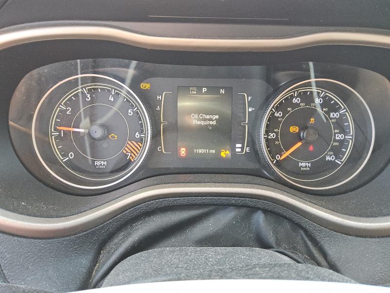 Photo 9 from auction – 2015 JEEP CHEROKEE L with VIN 1C4PJLCB4FW770928