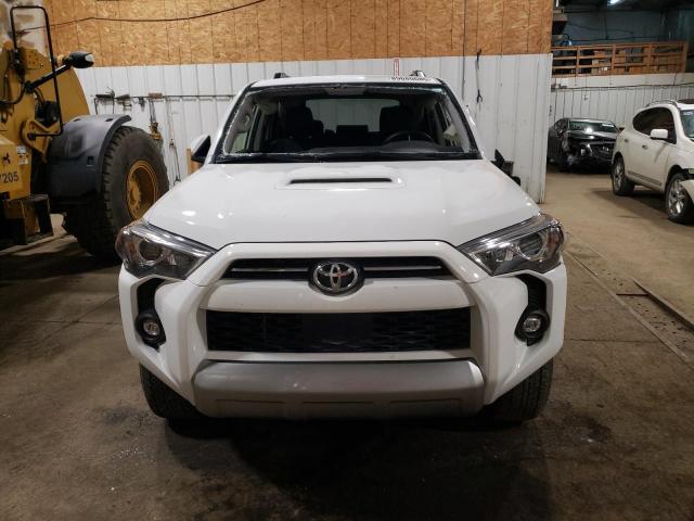Photo 5 from auction – 2023 TOYOTA 4RUNNER SE with VIN JTERU5JR4P6192581