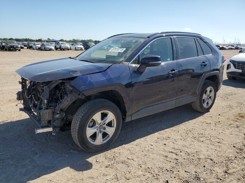 TOYOTA RAV4 XLE 2019 with VIN 2T3W1RFV9KC009889 - Photo from auction