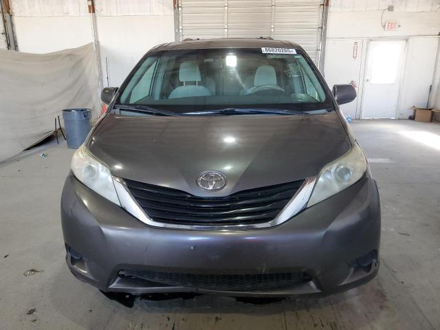 Photo 5 from auction – 2013 TOYOTA SIENNA LE with VIN 5TDJK3DC0DS062330