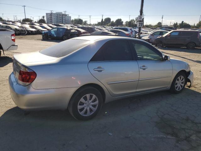 Photo 3 from auction – 2005 TOYOTA CAMRY LE with VIN 4T1BE32K85U046441
