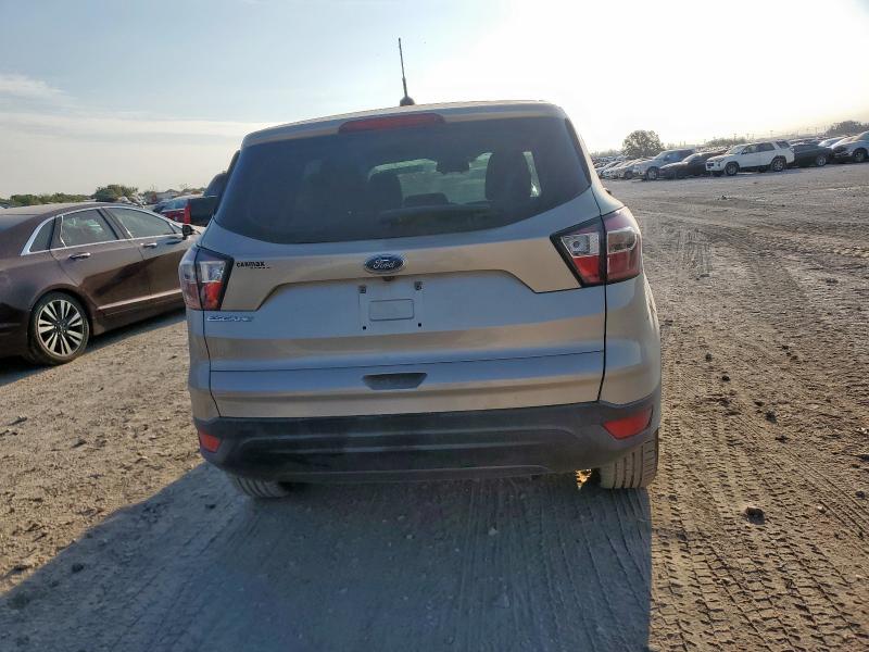 Photo 6 from auction – 2018 FORD ESCAPE S with VIN 1FMCU0F70JUA22396