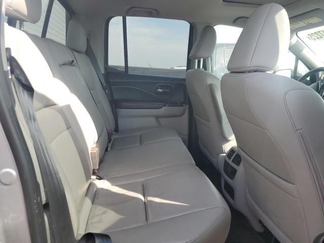 Photo 10 from auction – 2017 HONDA RIDGELINE with VIN 5FPYK3F73HB037180