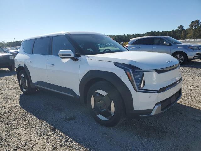 Photo 4 from auction – 2024 KIA EV9 with VIN KNDAB5S10R6050456