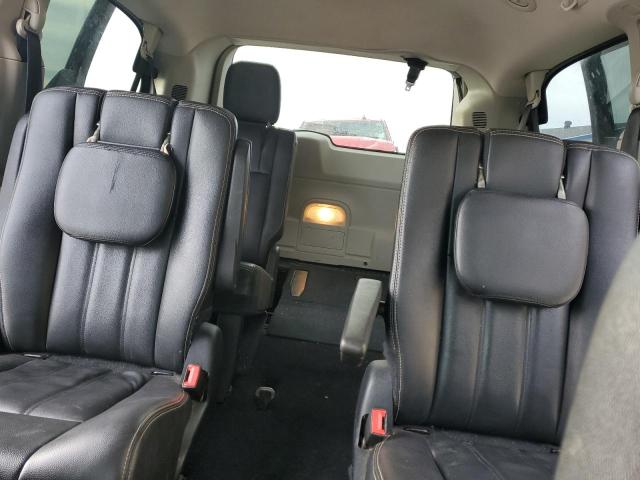 Photo 10 from auction – 2016 CHRYSLER TOWN & COU with VIN 2C4RC1BG4GR297112