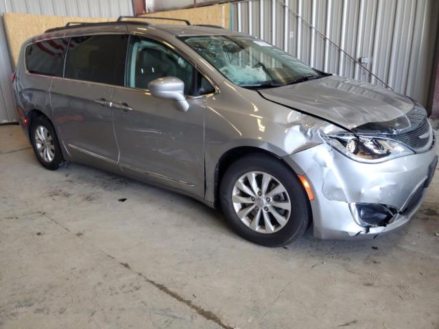 Photo 4 from auction – 2017 CHRYSLER PACIFICA T with VIN 2C4RC1BG3HR702393