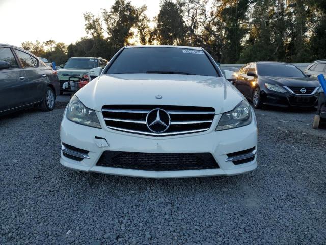 Photo 5 from auction – 2014 MERCEDES-BENZ C 250 with VIN WDDGF4HB6EA952910