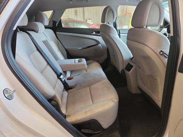 Photo 11 from auction – 2017 HYUNDAI TUCSON LIM with VIN KM8J3CA25HU272203
