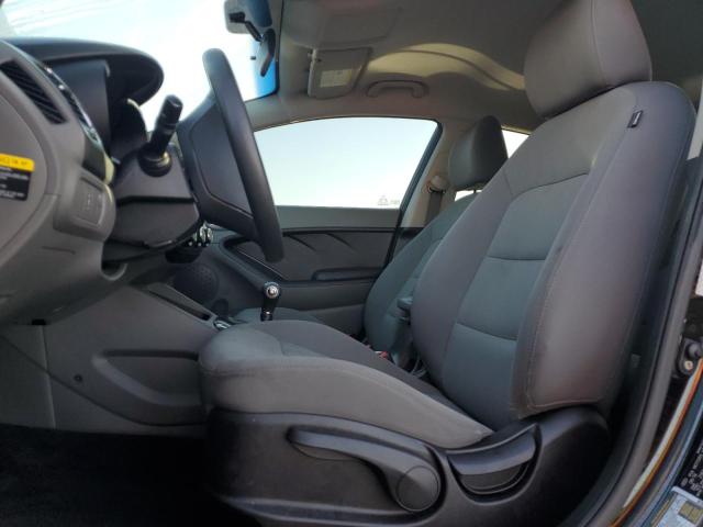 Photo 7 from auction – 2017 KIA FORTE LX with VIN 3KPFK4A79HE038272