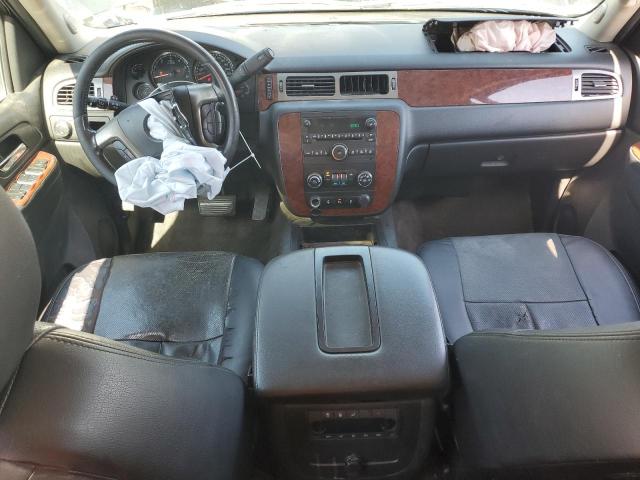 Photo 8 from auction – 2014 CHEVROLET SUBURBAN C1500 LS with VIN 1GNSCHE06ER221622