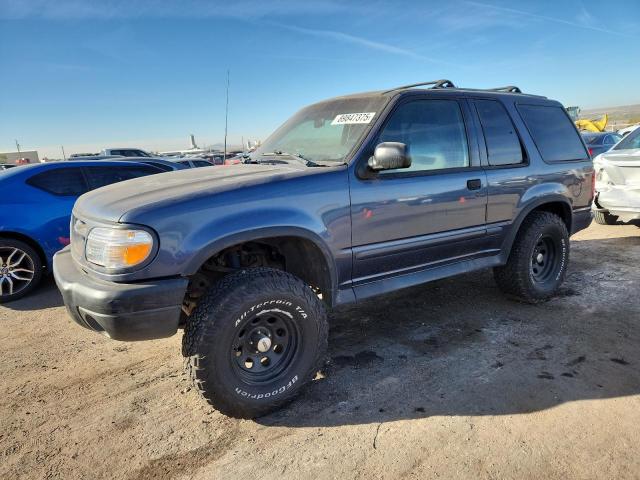 FORD EXPLORER 2000 with VIN 1FMYU60EXYUA33044 - Photo from auction