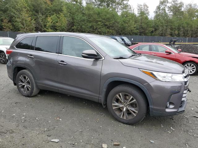 Photo 4 from auction – 2017 TOYOTA HIGHLANDER with VIN 5TDBZRFH6HS376484
