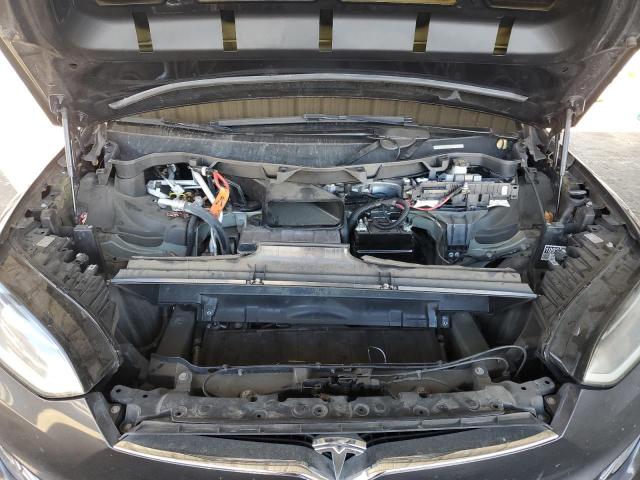 Photo 12 from auction – 2018 TESLA MODEL X with VIN 5YJXCBE22JF115407