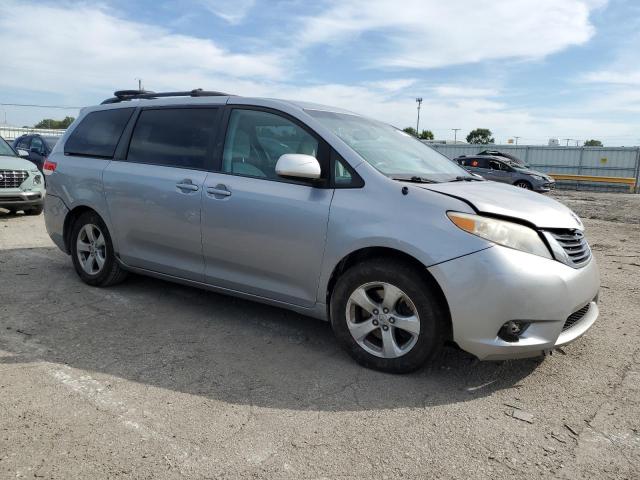 Photo 4 from auction – 2012 TOYOTA SIENNA LE with VIN 5TDKK3DC1CS222654