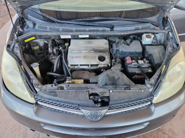 Photo 12 from auction – 2004 TOYOTA SIENNA XLE with VIN 5TDZA22C94S090436