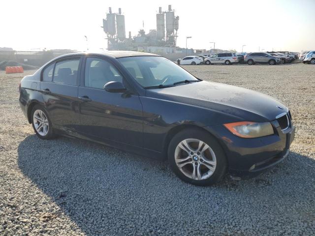 Photo 4 from auction – 2006 BMW 325 with VIN WBAVD13576KV06331