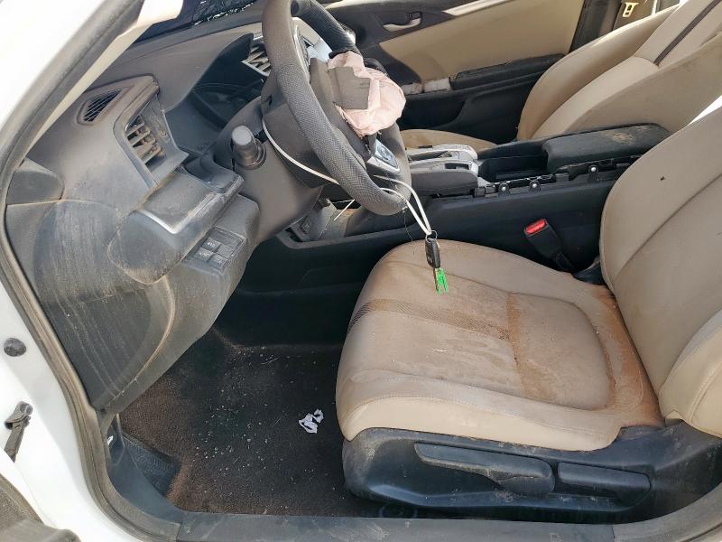 Photo 7 from auction – 2017 HONDA CIVIC LX with VIN 2HGFC2F68HH527088