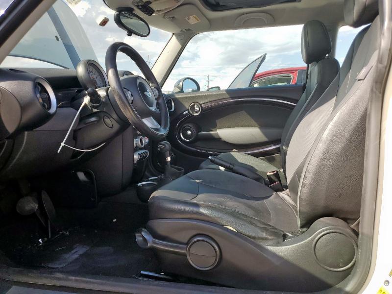 Photo 7 from auction – 2010 MINI COOPER with VIN WMWMF3C5XATZ22653