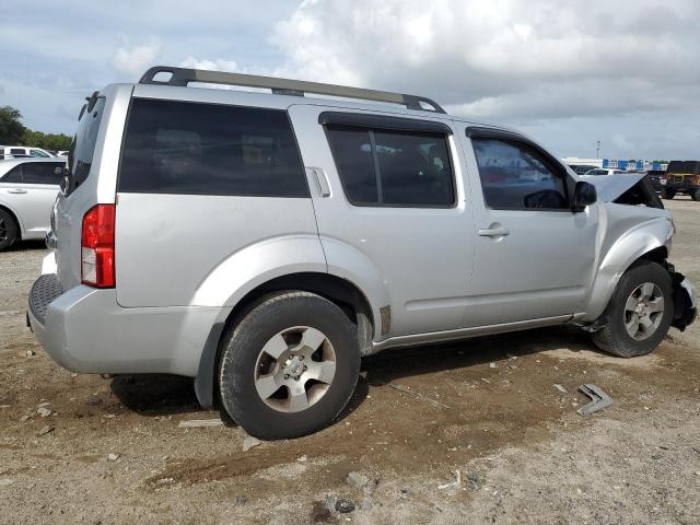 Photo 3 from auction – 2011 NISSAN PATHFINDER with VIN 5N1AR1NN5BC620988