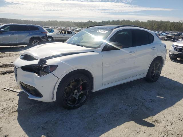 2025 ALFA ROMEO STELVIO TR