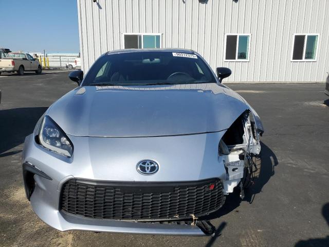 Photo 5 from auction – 2023 TOYOTA GR 86 PREM with VIN JF1ZNBE13P9753426