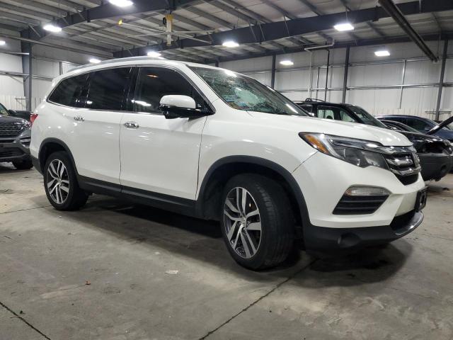 Photo 4 from auction – 2017 HONDA PILOT TOUR with VIN 5FNYF6H94HB102051
