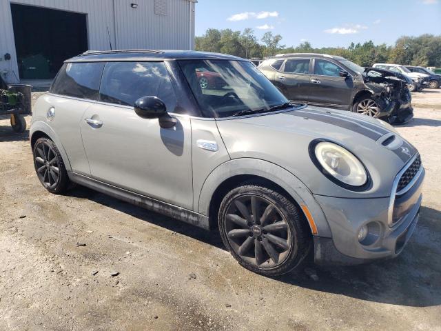 Photo 4 from auction – 2016 MINI COOPER S with VIN WMWXP7C59G3B92831