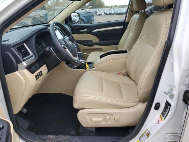 Photo 7 from auction – 2017 TOYOTA HIGHLANDER with VIN 5TDJZRFH6HS429096