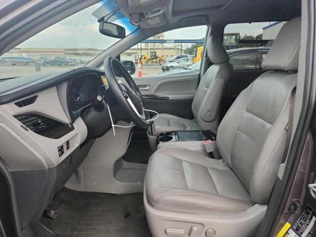 Photo 7 from auction – 2015 TOYOTA SIENNA XLE with VIN 5TDYK3DC0FS635339