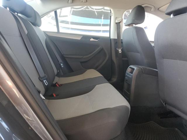 Photo 10 from auction – 2017 VOLKSWAGEN JETTA S with VIN 3VW2B7AJ3HM401745