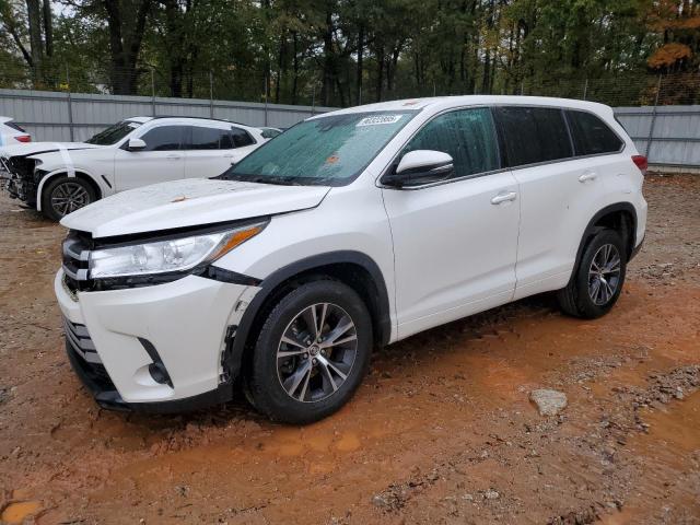TOYOTA HIGHLANDER 2017 z numerem VIN 5TDZARFH3HS026185 - Zdjęcie z aukcji
