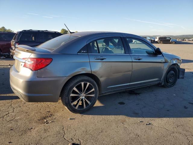 Photo 3 from auction – 2013 CHRYSLER 200 TOURING with VIN 1C3CCBBG8DN716796