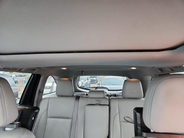 Photo 10 from auction – 2017 TOYOTA HIGHLANDER with VIN 5TDJZRFH6HS517923