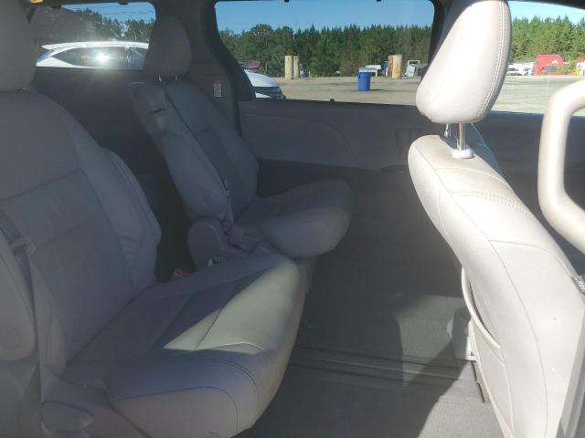 Photo 10 from auction – 2015 TOYOTA SIENNA XLE with VIN 5TDYK3DC6FS673870