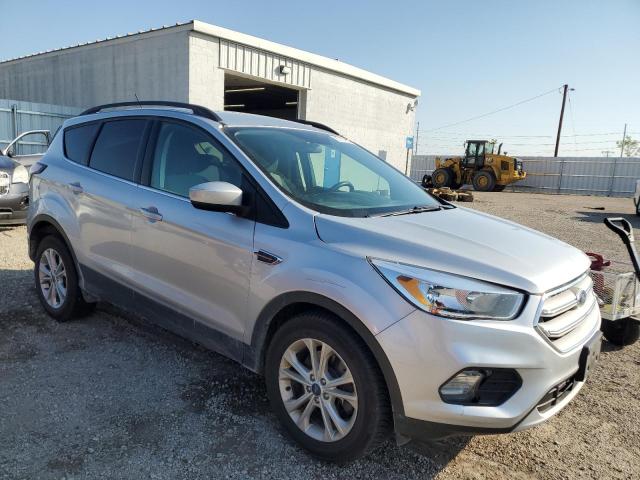 Photo 4 from auction – 2018 FORD ESCAPE SE with VIN 1FMCU9GD9JUB59314